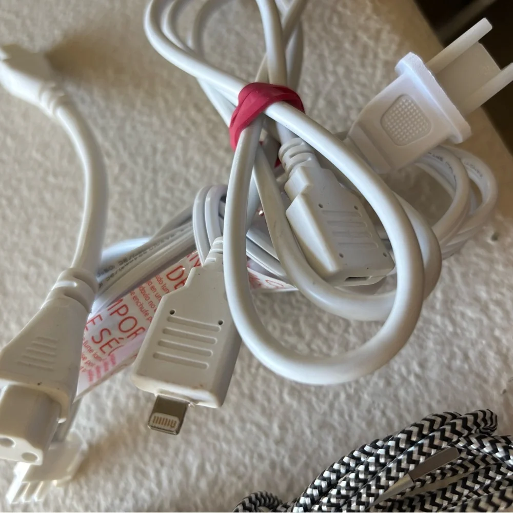 Misc Charging Cables HDMI, USB